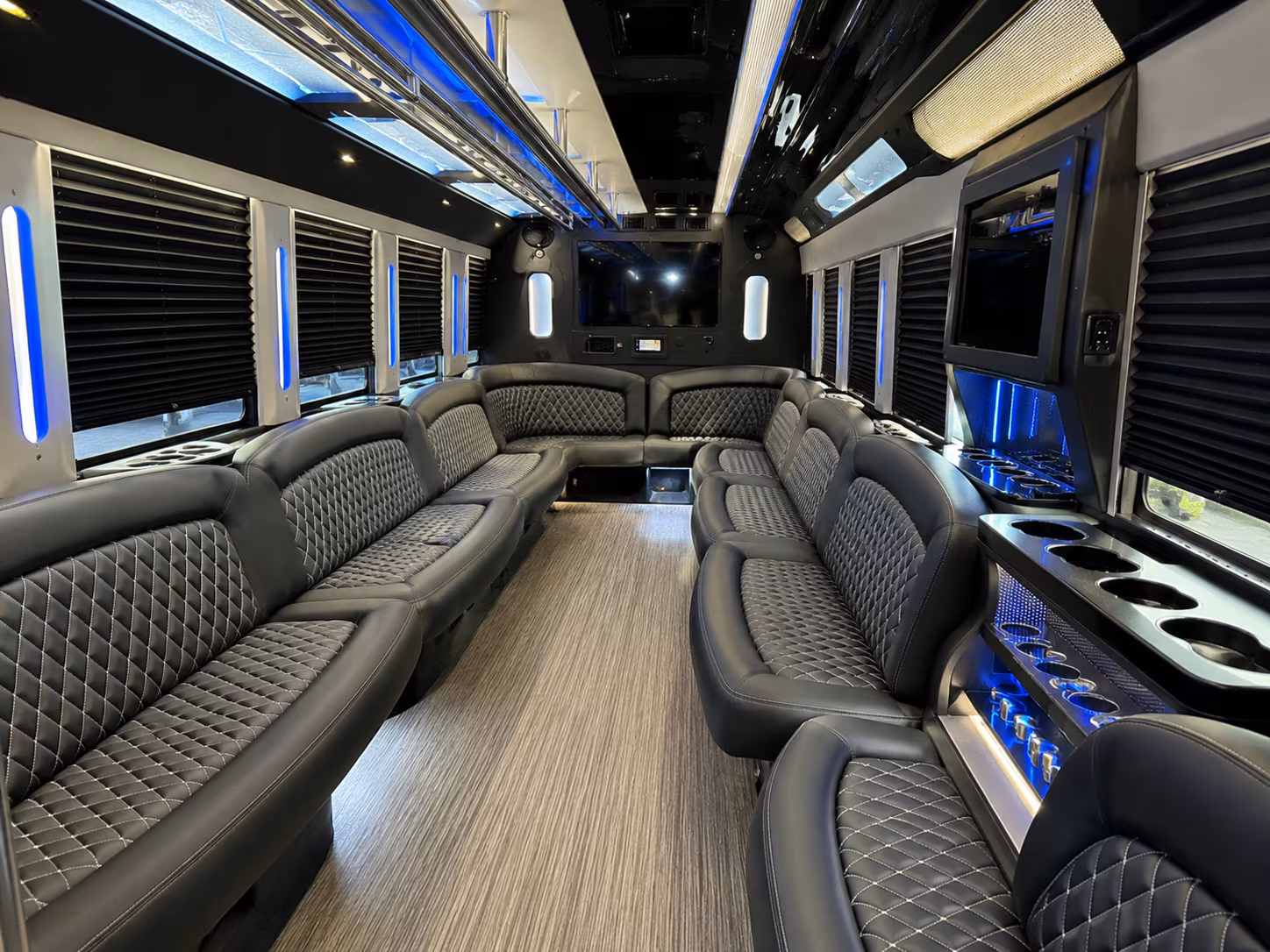 Hanford Winery Tour & Pub Crawl Transportation