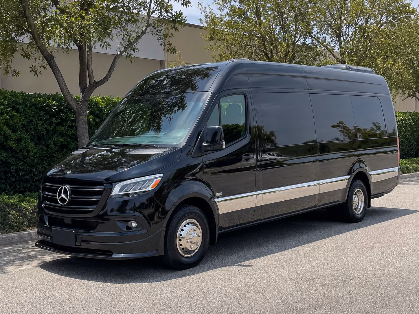 Visalia Airport Shuttle & Transportation onboard seating