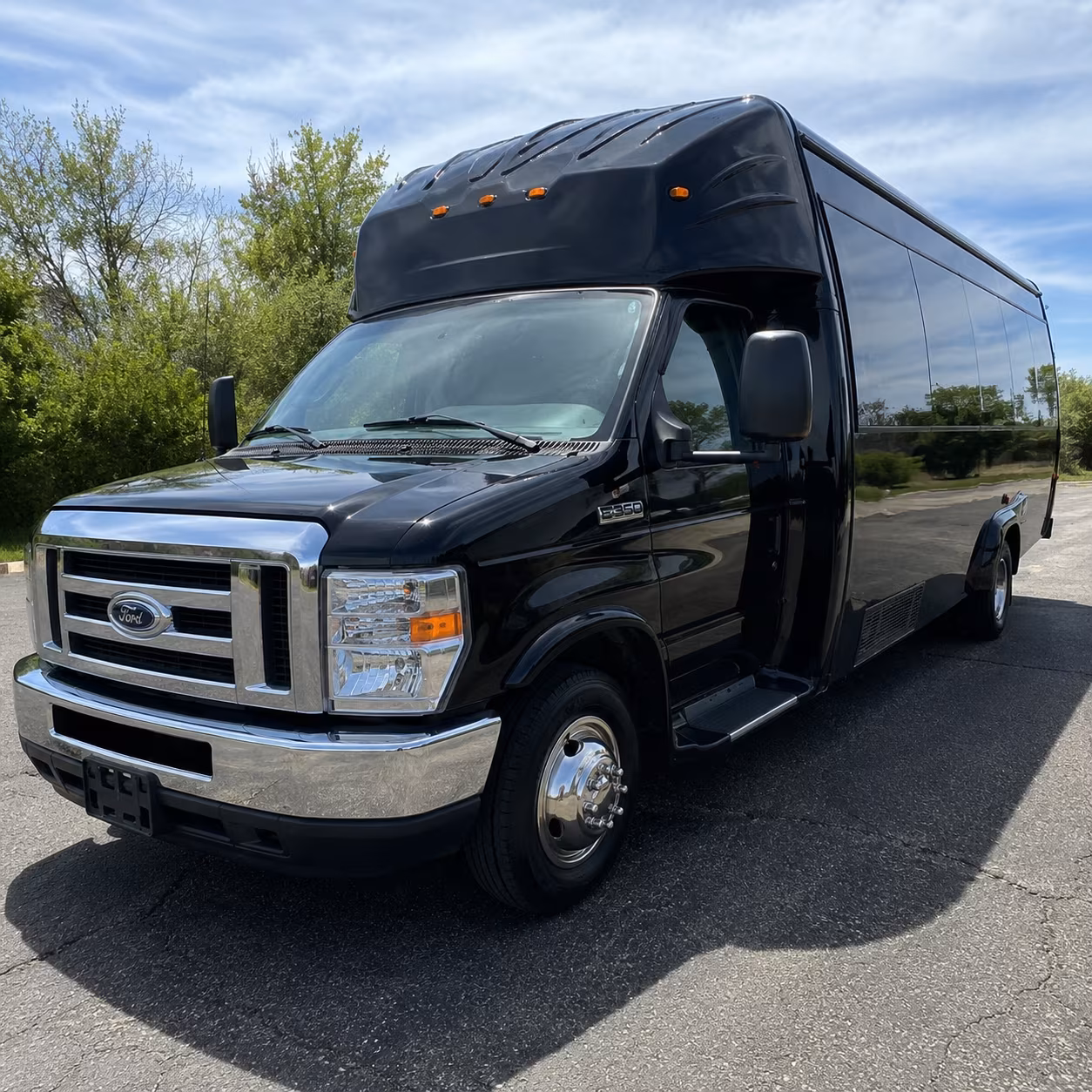 Visalia Birthday, Sweet 16, & Quinceañera Transportation party bus exterior