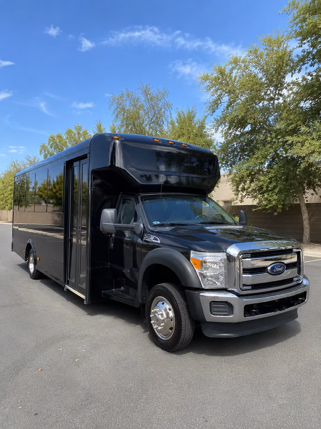 Visalia Homecoming & Prom Party Bus Rentals