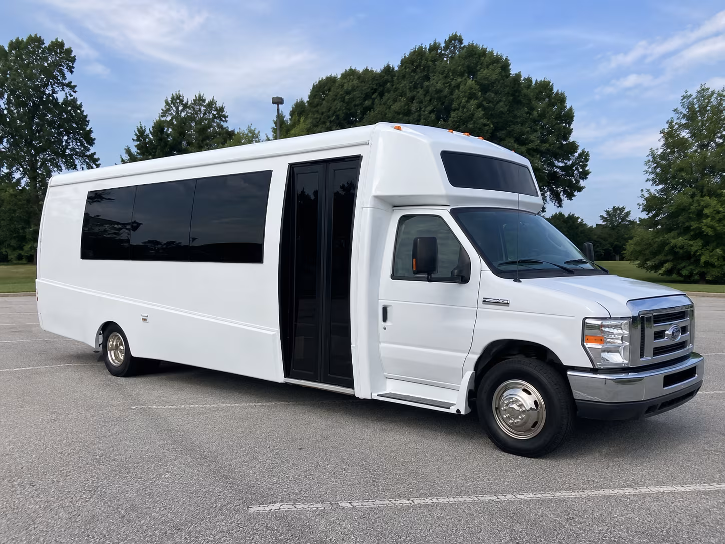 Visalia Winery Tour & Pub Crawl Transportation party bus exterior
